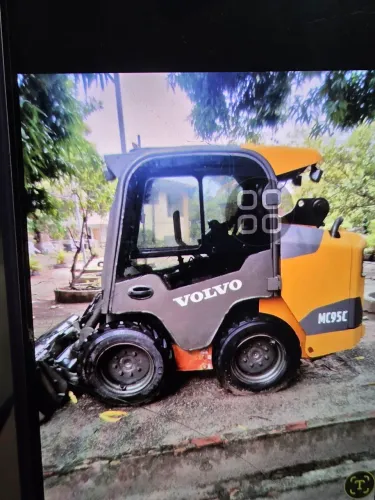 MINE CARREGADEIRA VOLVO