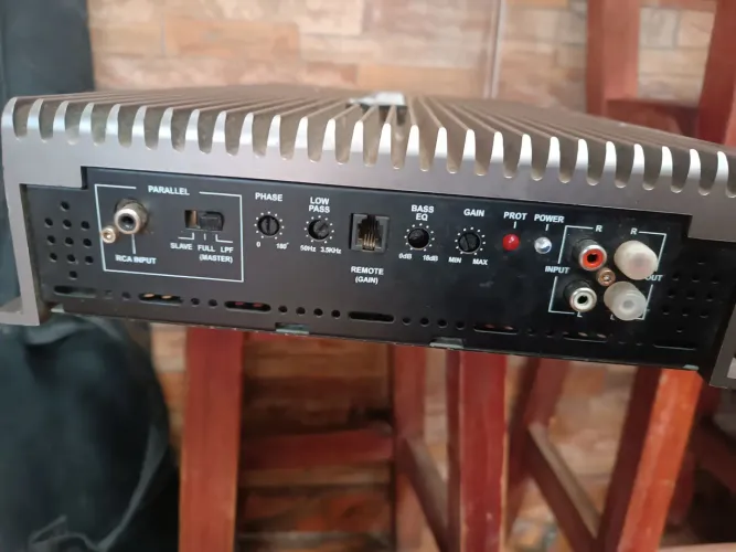 Vendo ou troco som automotivo