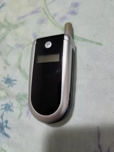 CELULAR MOTOROLA V180