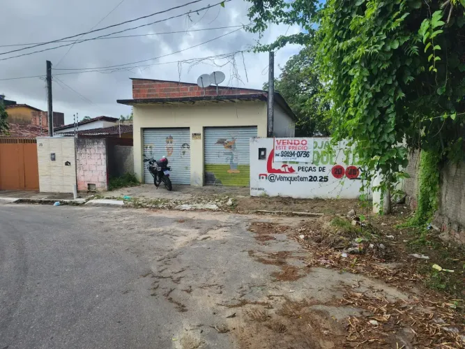 Ponto Comercial com 75 m², terreno total com 215 m² em Emaús - Parnamirim - RN