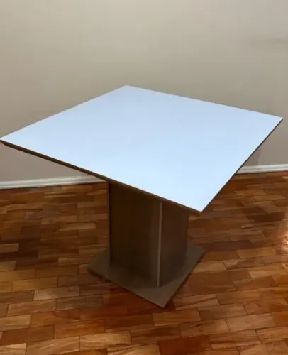 Mesa de Jantar 4 Lugares