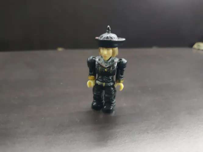 Boneco Elizabeth Piratas do caribe Mega Bloks tipo lego