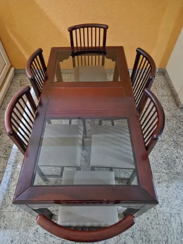 Mesa de jantar 6 lugares madeira