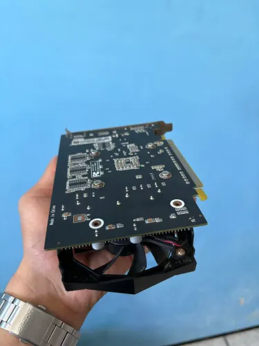 VENDO PLACA DE VÍDEO GTX 550 Ti 4GD5 POUCO USADA