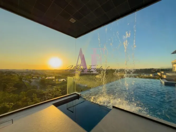 Casa no Bosque do Horto Jundiaí | 534 m², 5 suítes, mobiliada