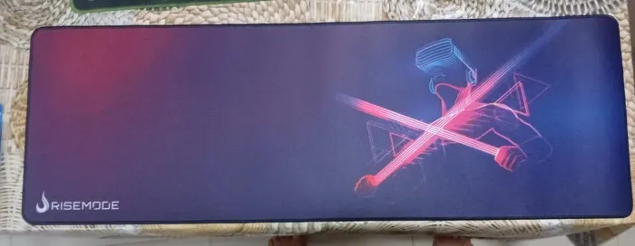 Mousepad Rise Mode Neon , novo lacrado na caixa.
