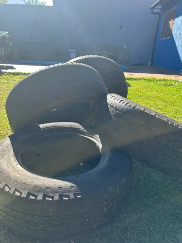 Pneu 265/65/17 Michelin usados