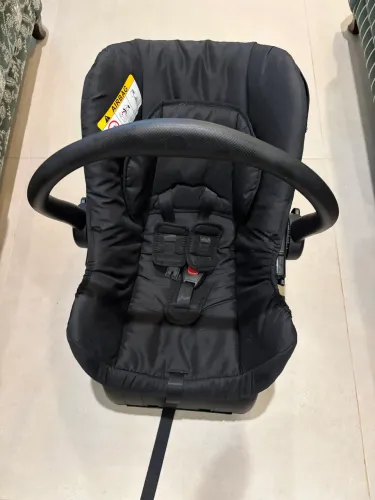 Bebê conforto Galzerano Napoli com base e acessório para acoplar no carrinho