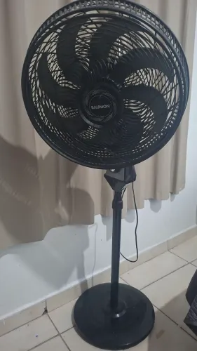Ventilador de pé