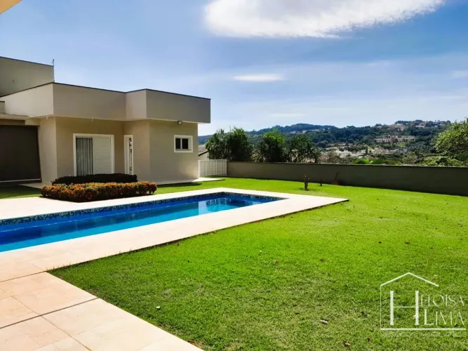 Casa Térrea a venda no Condomínio Ipê Velho em Vinhedo - SP