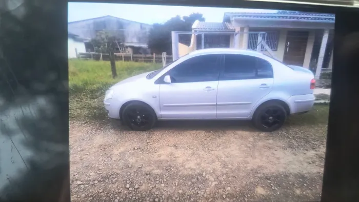 Volkswagen Polo Sedan 1.6 MI Total Flex 8V 4P 2009