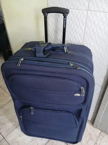 Mala grande de 30 kilos.   Samsonite