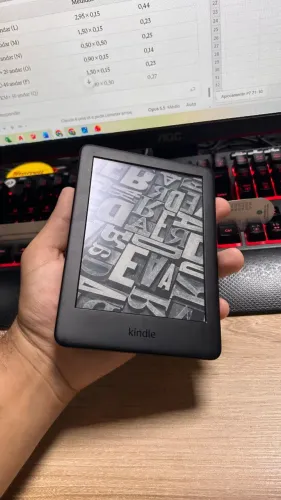 Kindle 10 geração 8gb + capa