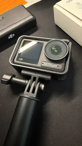 Camera DJI Osmo Action 4 (Adventure Combo)