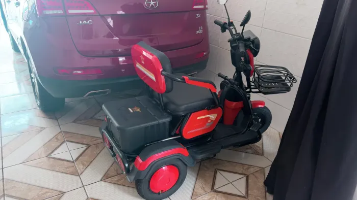 Vendo Triciclo Angie Motors