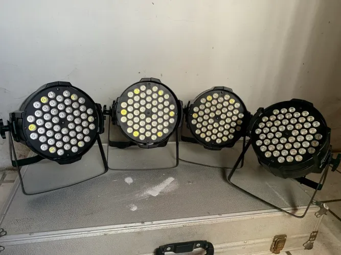 Canhão de Led profissional 54 Led 3 V