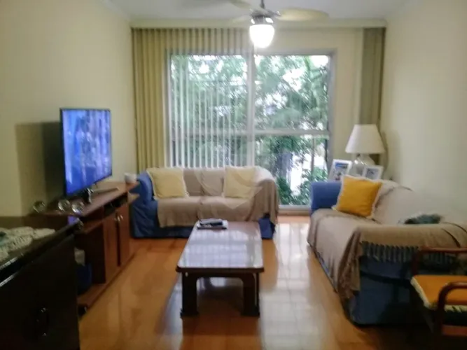 Lindo apartamento completo. Fácil acesso a tudo.