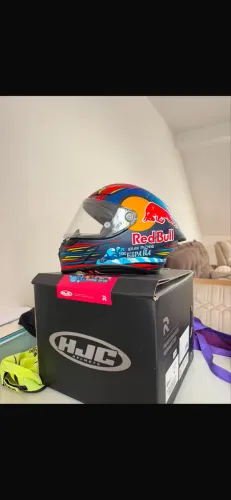 Capacete