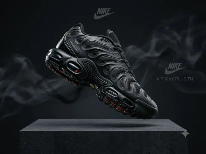 Nike Air Max Plus Drift "Triple Black" - Importado - Usado (Nota 8,5/10 - Sem Defeitos)