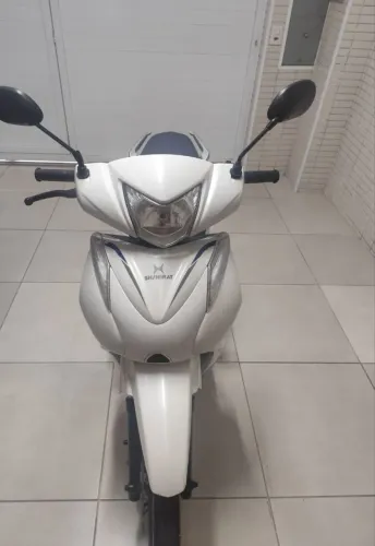 Shineray jet muito conservada 7,500$!! Só venda parece no cartão com juros da maquininha!!