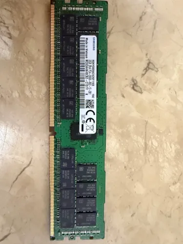 Memória 32GB DDR4 2666 ECC Registrada Samsung M393A4K40CB2-CTD - Servidor