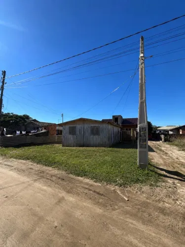 Lote com casa para desmanchar ou reformar