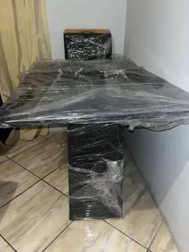 Mesa de jantar 4 cadeiras