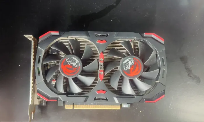 Placa de vídeo AMD RX 550 - 4GB GDDR5