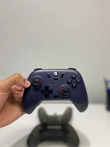 Controle Sem Fio GameSir Nova Lite ? Analógicos Hall Effect (Anti-Drift) Novo