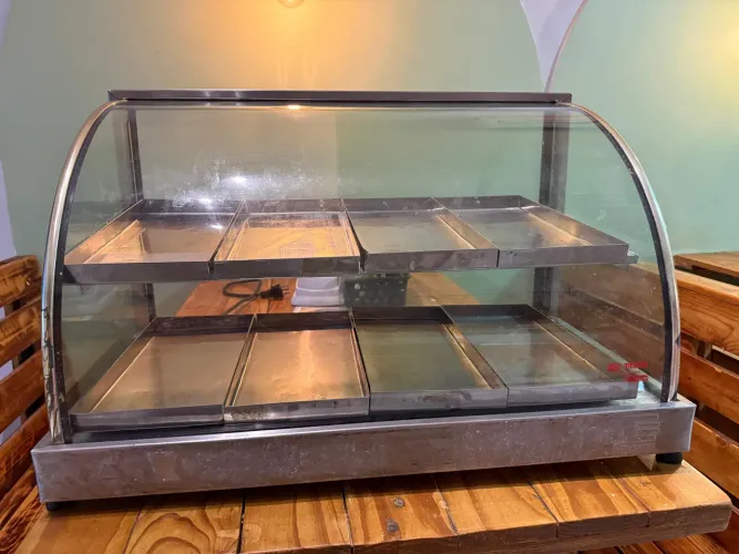 ESTUFA PARA SALGADOS ?