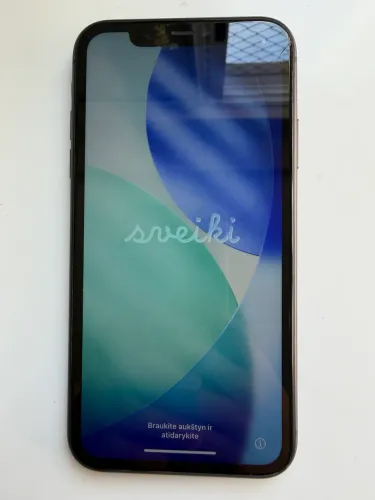Iphone 11 Preto 128gb - 78% bateria - tela trincada