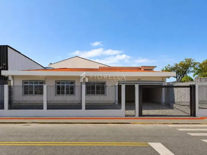 Casa com 6 amplos quartos, 216 m² Capoeiras - Florianópolis/SC