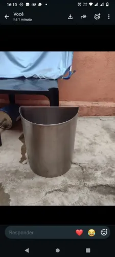 Lixeira de inox