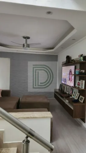 Casa em condomínio fechado à venda na Granja Viana, com 130 m².
