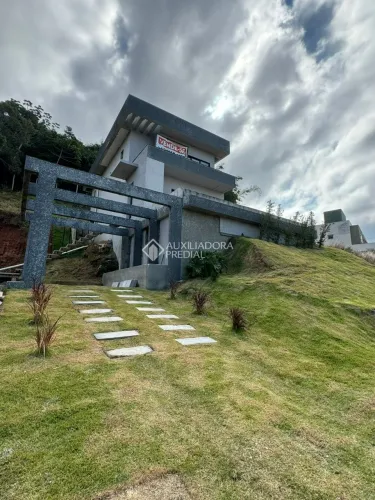 Casa 3 Dormitórios Alto Padrão Jardim Ingleses