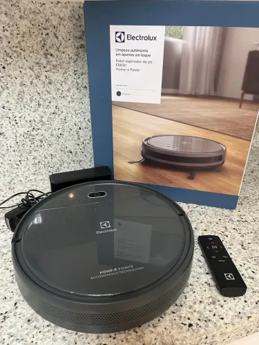 Aspirador Robô Electrolux ERB30 Semi-novo