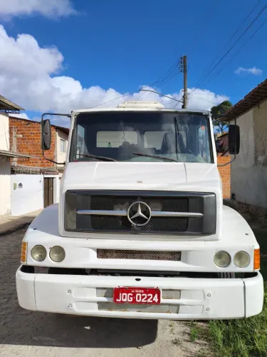 Caminhão semi novo para venda