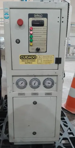 Chiller Refriac com reservatório 50L - 5.000Kcal 