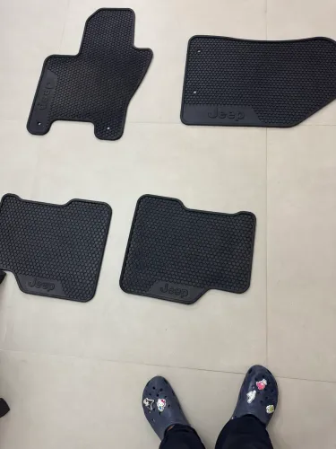 Tapete emborrachado do Jeep Compass