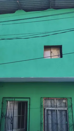 Precisa-se pedreiro e ajudantes 