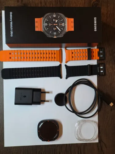 Samsung Galaxy Watch Ultra Semi-novo completo na caixa - Fone Bluetooth de brinde