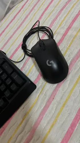 Teclado e mouse gamer