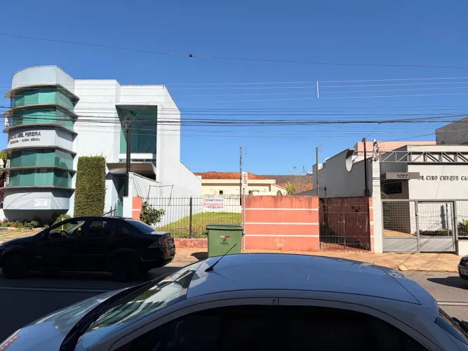 Vendo Terreno no Centro de Itapetininga-SP