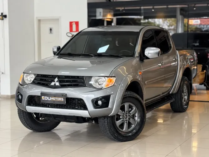 Mitsubishi L200 Triton HPE 3.2 CD TB Int.diesel AUT 2012