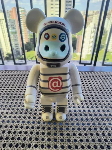 Boneco Bearbrick