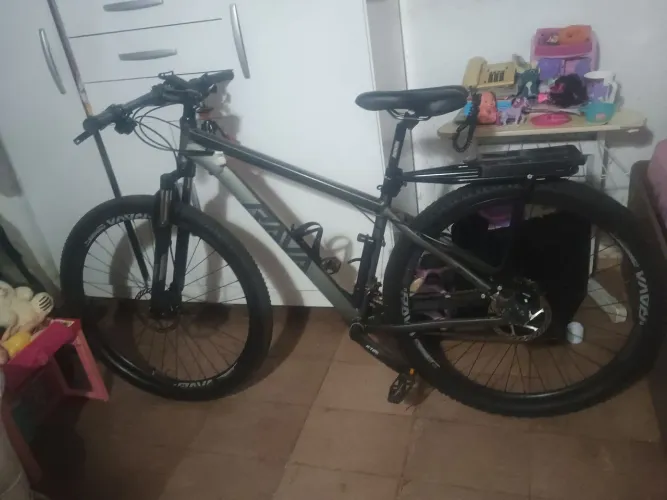 Bicicleta aro 29 rava freio a óleo,10 velocidade bicicleta funcionando perfeitamente