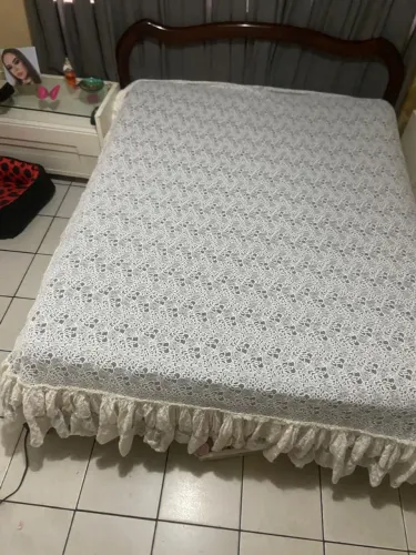 Colcha de cama rendada