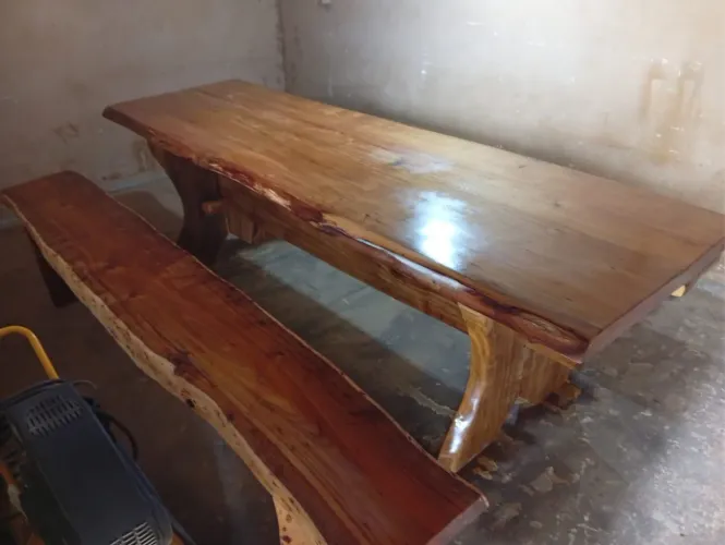 Mesa de madeira 2 metros e meio 