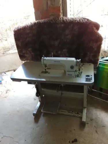 Maquina de costura industrial