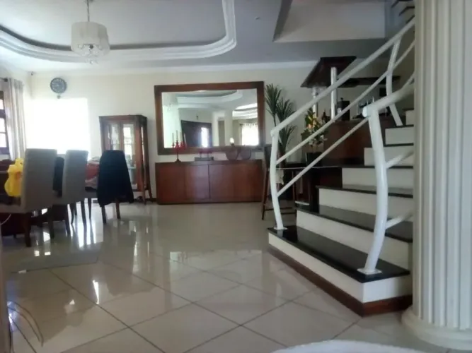 Casa com 4 dormitórios à venda, 318 m² por R$ 850.000,00 - Esplanada Santa Terezinha - Tau